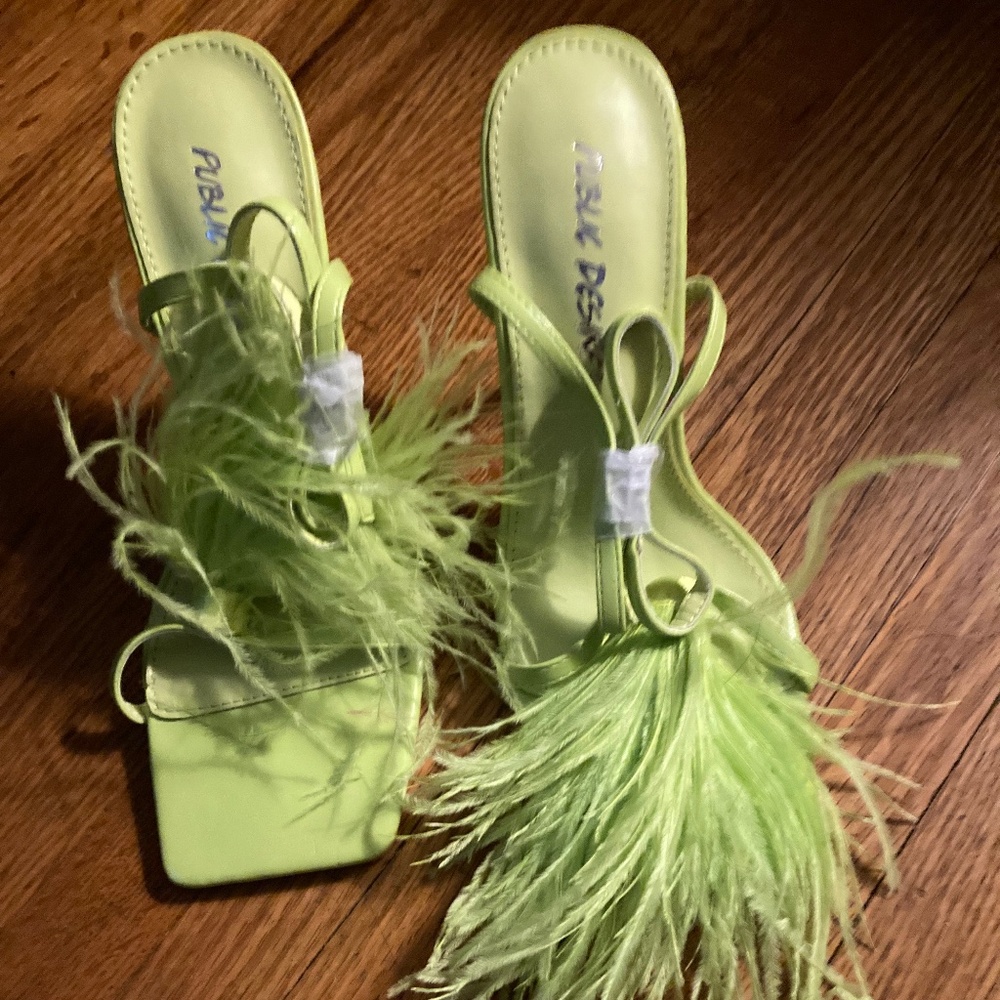 women’s green heels shoes size 5 frill Public Desire